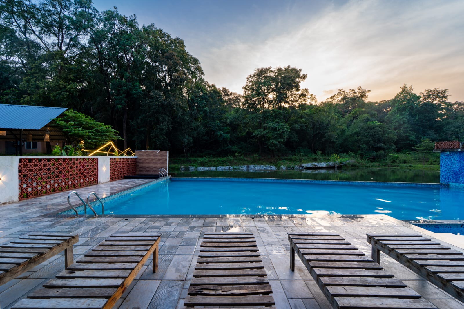 lake valley jungle resort 7