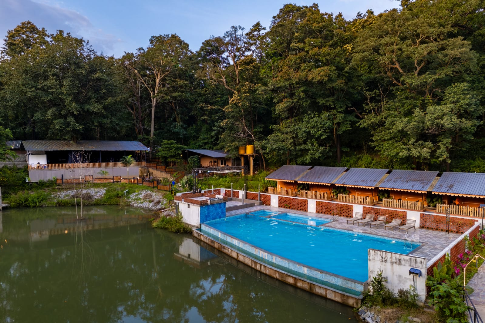 lake valley jungle resort 9